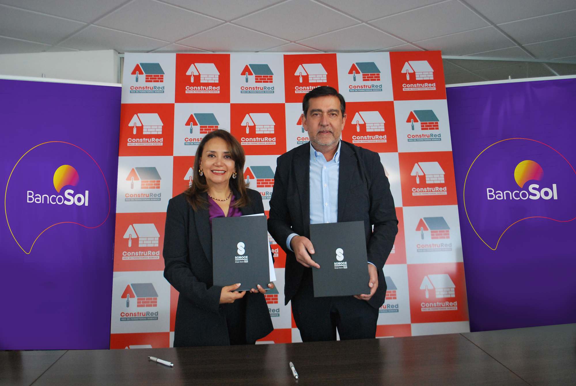 Firma convenio soboce